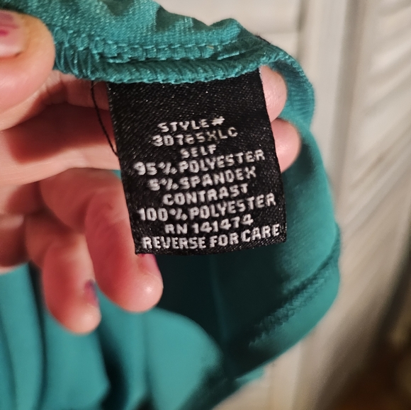 Torrid Green Stretchy Blouse. - Picture 6 of 7